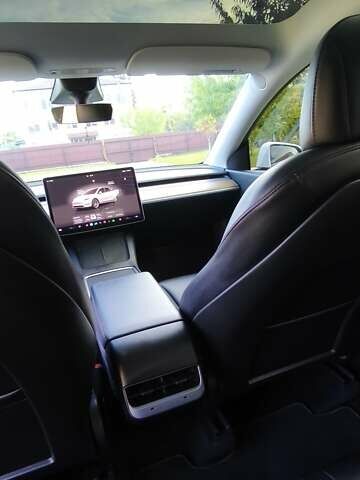 Белый Тесла Model Y, объемом двигателя 0 л и пробегом 69 тыс. км за 23500 $, фото 14 на Automoto.ua