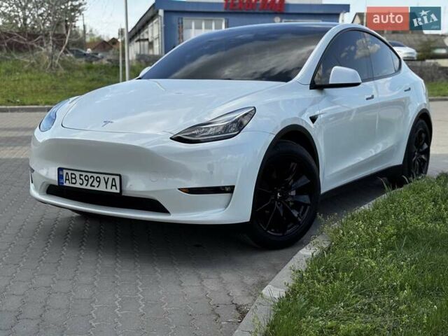 Белый Тесла Model Y, объемом двигателя 0 л и пробегом 59 тыс. км за 28800 $, фото 7 на Automoto.ua