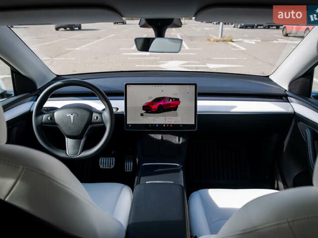 Белый Тесла Model Y, объемом двигателя 0 л и пробегом 50 тыс. км за 30000 $, фото 14 на Automoto.ua