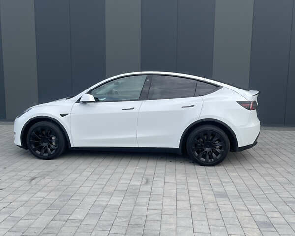 Белый Тесла Model Y, объемом двигателя 0 л и пробегом 38 тыс. км за 31000 $, фото 7 на Automoto.ua