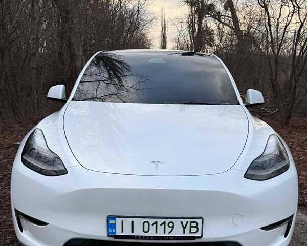 Белый Тесла Model Y, объемом двигателя 0 л и пробегом 51 тыс. км за 38300 $, фото 1 на Automoto.ua