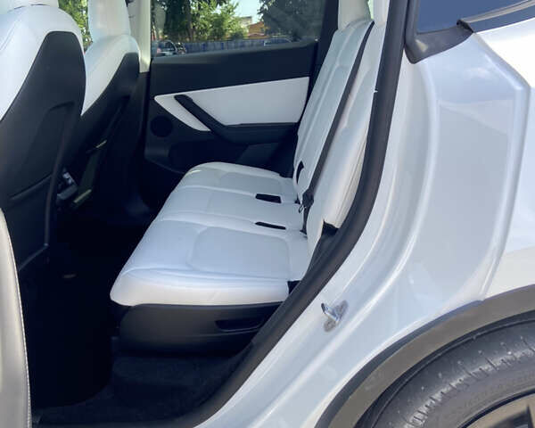 Белый Тесла Model Y, объемом двигателя 0 л и пробегом 39 тыс. км за 24400 $, фото 16 на Automoto.ua