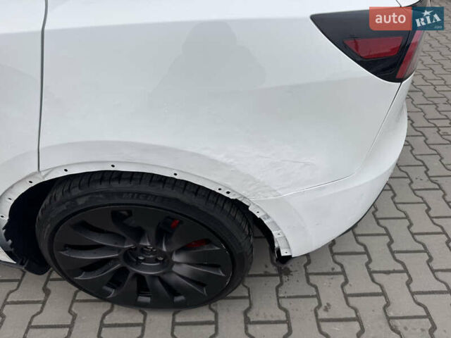 Белый Тесла Model Y, объемом двигателя 0 л и пробегом 29 тыс. км за 21700 $, фото 11 на Automoto.ua