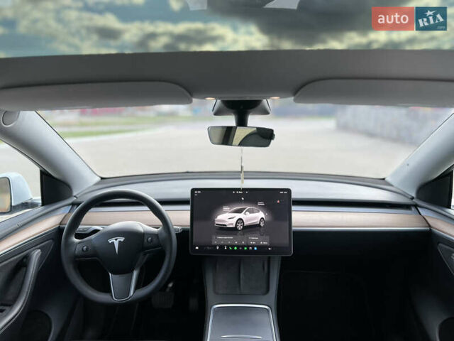 Тесла Model Y 2022 у Калиновке на Automoto.ua Білий Тесла Model Y, об'ємом двигуна 0 л та пробігом 50 тис. км за 24700 $, фото 12 на Automoto.ua