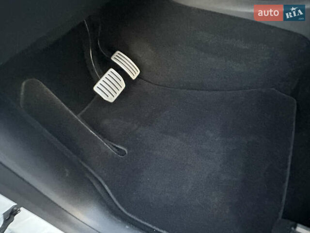 Белый Тесла Model Y, объемом двигателя 0 л и пробегом 80 тыс. км за 31500 $, фото 12 на Automoto.ua