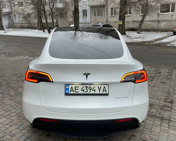 Белый Тесла Model Y, объемом двигателя 0 л и пробегом 56 тыс. км за 35000 $, фото 2 на Automoto.ua