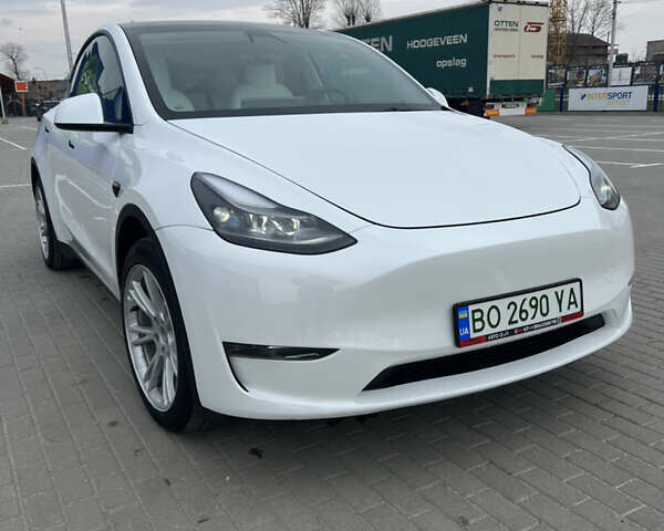 Белый Тесла Model Y, объемом двигателя 0 л и пробегом 15 тыс. км за 36900 $, фото 1 на Automoto.ua