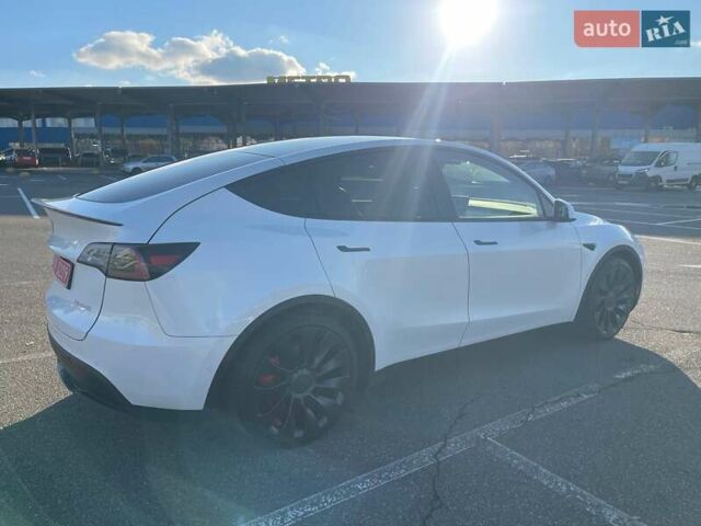 Белый Тесла Model Y, объемом двигателя 0 л и пробегом 39 тыс. км за 32500 $, фото 8 на Automoto.ua