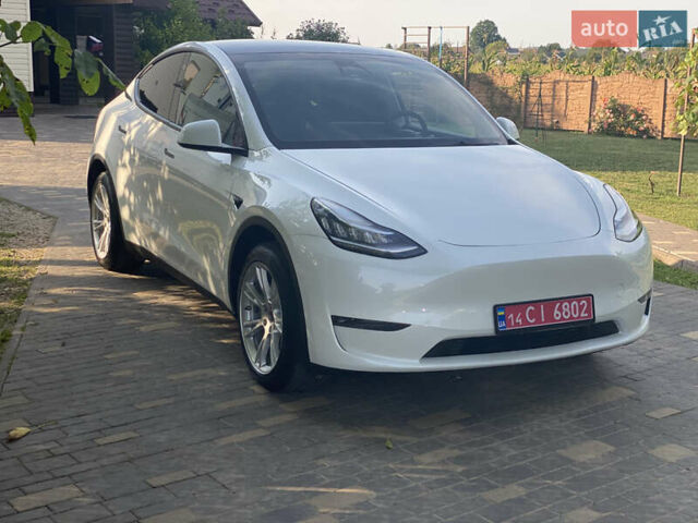 Белый Тесла Model Y, объемом двигателя 0 л и пробегом 58 тыс. км за 24000 $, фото 62 на Automoto.ua