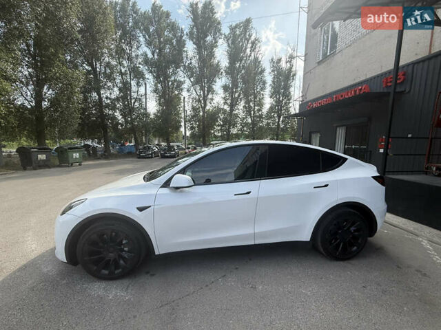 Белый Тесла Model Y, объемом двигателя 0 л и пробегом 38 тыс. км за 29900 $, фото 3 на Automoto.ua