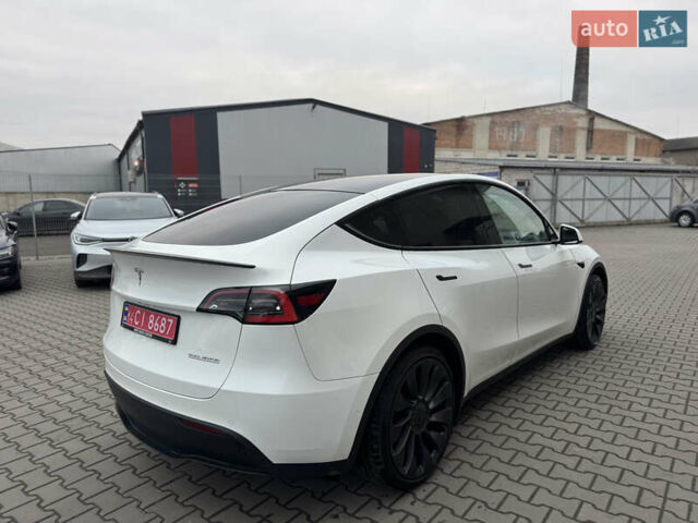 Белый Тесла Model Y, объемом двигателя 0 л и пробегом 29 тыс. км за 21700 $, фото 4 на Automoto.ua
