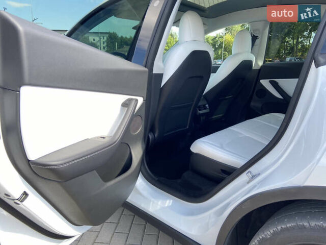 Белый Тесла Model Y, объемом двигателя 0 л и пробегом 39 тыс. км за 24400 $, фото 15 на Automoto.ua