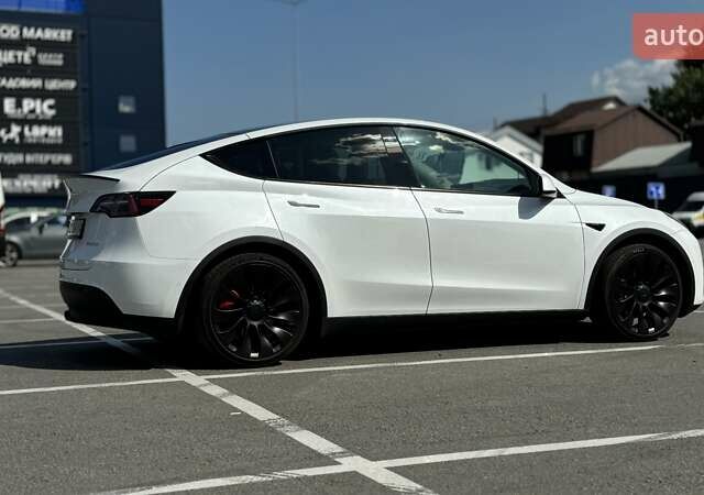 Тесла Model Y 2022 в Киеве на Automoto.ua Белый Тесла Model Y, объемом двигателя 0 л и пробегом 28 тыс. км за 26000 $, фото 16 на Automoto.ua