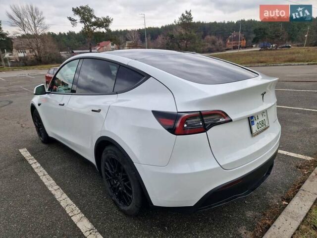 Белый Тесла Model Y, объемом двигателя 0 л и пробегом 47 тыс. км за 26200 $, фото 4 на Automoto.ua