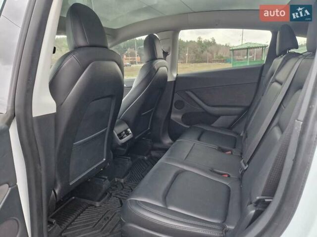 Белый Тесла Model Y, объемом двигателя 0 л и пробегом 47 тыс. км за 26200 $, фото 16 на Automoto.ua