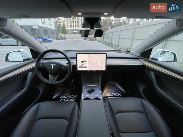 Белый Тесла Model Y, объемом двигателя 0 л и пробегом 1 тыс. км за 39000 $, фото 11 на Automoto.ua