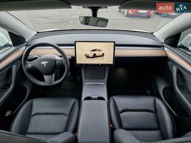 Белый Тесла Model Y, объемом двигателя 0 л и пробегом 47 тыс. км за 26200 $, фото 11 на Automoto.ua