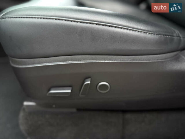 Белый Тесла Model Y, объемом двигателя 0 л и пробегом 59 тыс. км за 28950 $, фото 21 на Automoto.ua