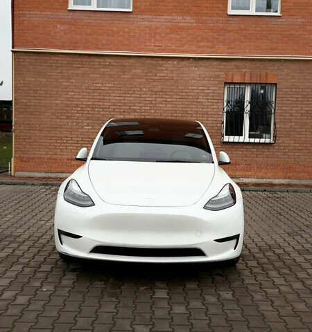 Белый Тесла Model Y, объемом двигателя 0 л и пробегом 20 тыс. км за 22500 $, фото 2 на Automoto.ua