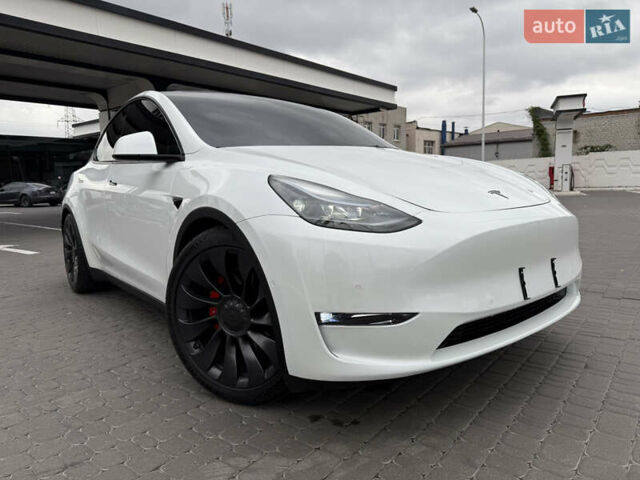 Білий Тесла Model Y, об'ємом двигуна 0 л та пробігом 38 тис. км за 28500 $, фото 2 на Automoto.ua