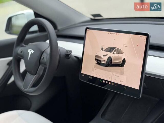 Білий Тесла Model Y, об'ємом двигуна 0 л та пробігом 117 тис. км за 23500 $, фото 27 на Automoto.ua