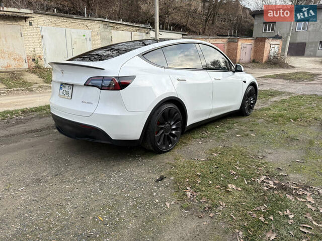 Белый Тесла Model Y, объемом двигателя 0 л и пробегом 50 тыс. км за 39900 $, фото 5 на Automoto.ua