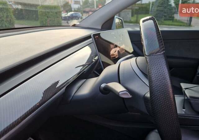 Белый Тесла Model Y, объемом двигателя 0 л и пробегом 87 тыс. км за 33000 $, фото 16 на Automoto.ua