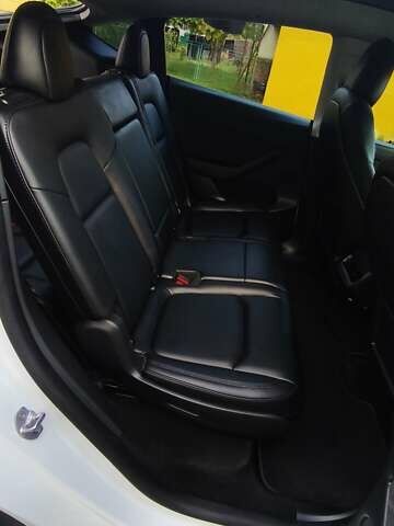 Белый Тесла Model Y, объемом двигателя 0 л и пробегом 69 тыс. км за 23500 $, фото 15 на Automoto.ua