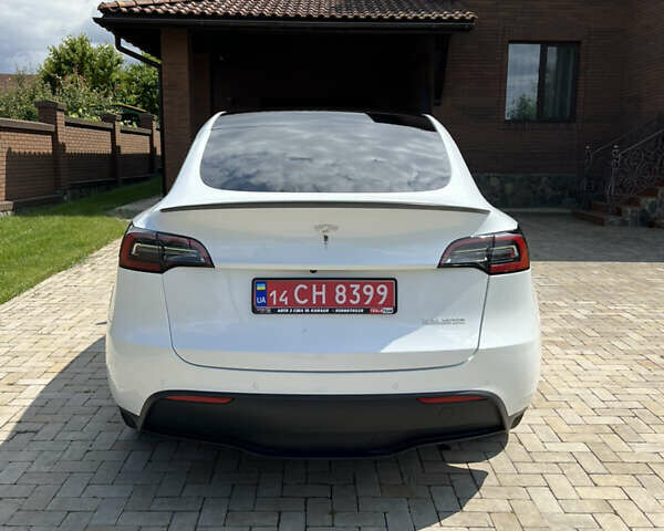 Білий Тесла Model Y, об'ємом двигуна 0 л та пробігом 43 тис. км за 28500 $, фото 5 на Automoto.ua