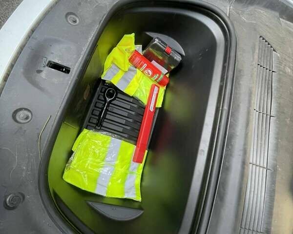 Белый Тесла Model Y, объемом двигателя 0 л и пробегом 17 тыс. км за 28600 $, фото 10 на Automoto.ua