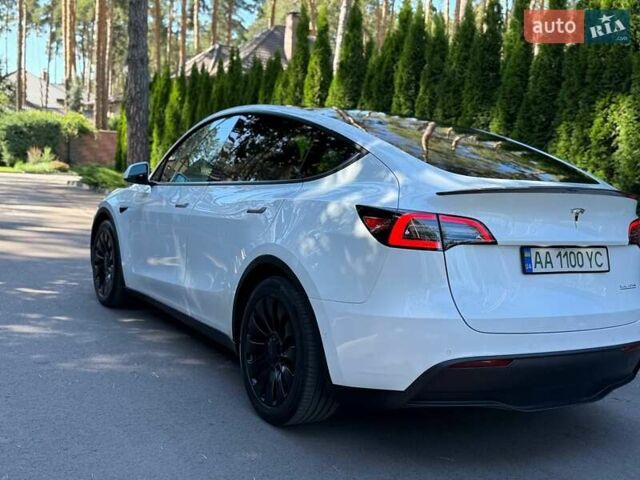 Белый Тесла Model Y, объемом двигателя 0 л и пробегом 72 тыс. км за 30500 $, фото 4 на Automoto.ua