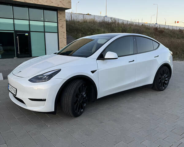 Белый Тесла Model Y, объемом двигателя 0 л и пробегом 53 тыс. км за 29500 $, фото 9 на Automoto.ua