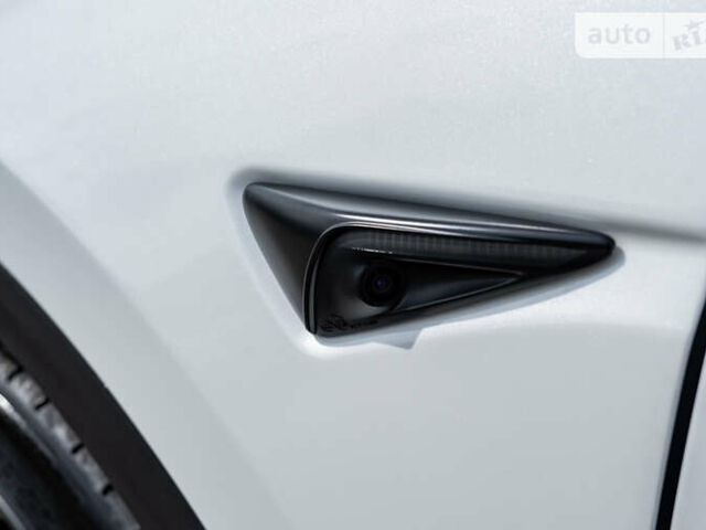 Белый Тесла Model Y, объемом двигателя 0 л и пробегом 10 тыс. км за 27900 $, фото 19 на Automoto.ua