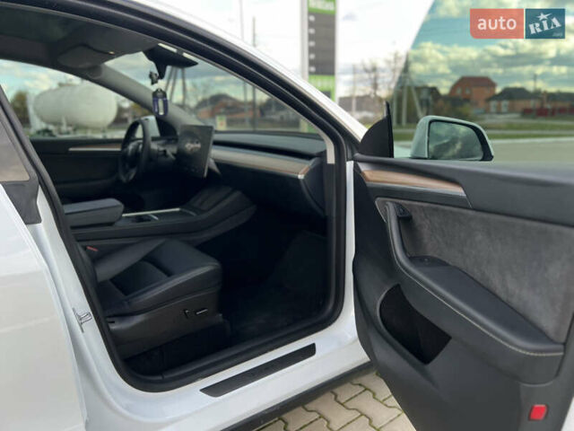 Тесла Model Y 2022 у Калиновке на Automoto.ua Білий Тесла Model Y, об'ємом двигуна 0 л та пробігом 50 тис. км за 24700 $, фото 18 на Automoto.ua