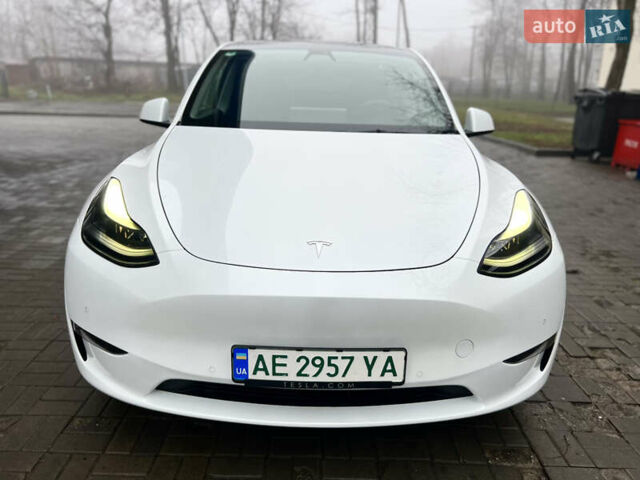 Белый Тесла Model Y, объемом двигателя 0 л и пробегом 68 тыс. км за 31599 $, фото 4 на Automoto.ua