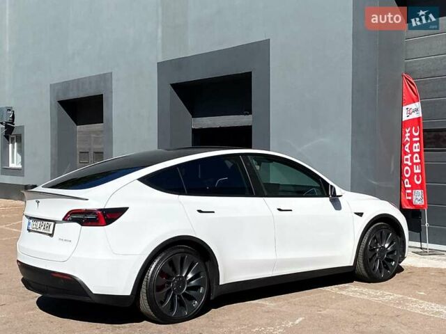 Тесла Model Y 2022 у Києві на Automoto.ua Білий Тесла Model Y, об'ємом двигуна 0 л та пробігом 59 тис. км за 31999 $, фото 9 на Automoto.ua
