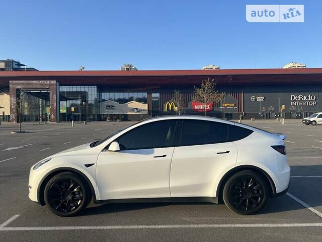 Білий Тесла Model Y, об'ємом двигуна 0 л та пробігом 24 тис. км за 36500 $, фото 1 на Automoto.ua