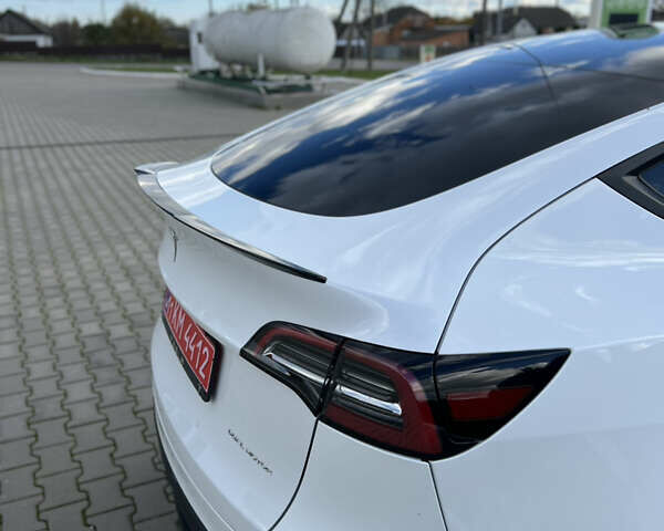 Тесла Model Y 2022 у Калиновке на Automoto.ua Білий Тесла Model Y, об'ємом двигуна 0 л та пробігом 50 тис. км за 24700 $, фото 11 на Automoto.ua