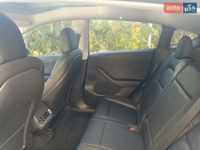 Белый Тесла Model Y, объемом двигателя 0 л и пробегом 30 тыс. км за 28800 $, фото 7 на Automoto.ua