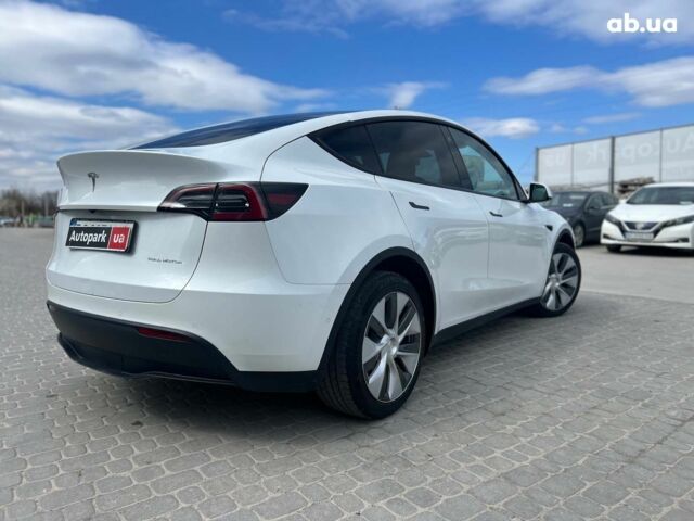 Белый Тесла Model Y, объемом двигателя 0 л и пробегом 58 тыс. км за 25990 $, фото 7 на Automoto.ua