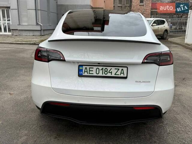 Белый Тесла Model Y, объемом двигателя 0 л и пробегом 14 тыс. км за 28000 $, фото 8 на Automoto.ua