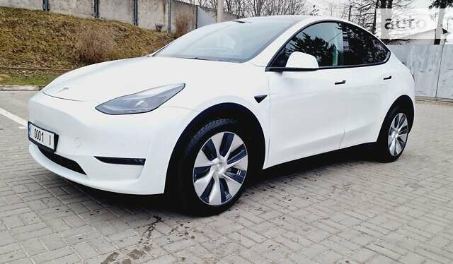 Білий Тесла Model Y, об'ємом двигуна 0 л та пробігом 48 тис. км за 41800 $, фото 6 на Automoto.ua