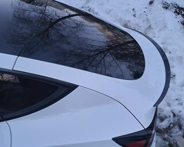 Белый Тесла Model Y, объемом двигателя 0 л и пробегом 4 тыс. км за 47500 $, фото 7 на Automoto.ua