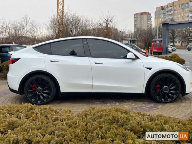 Белый Тесла Model Y, объемом двигателя 82 л и пробегом 35 тыс. км за 32700 $, фото 7 на Automoto.ua