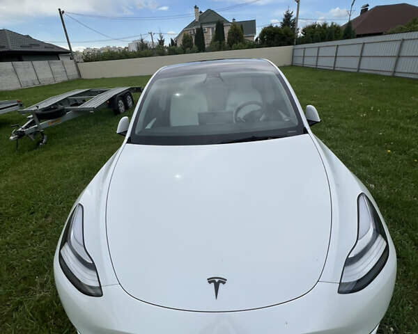 Белый Тесла Model Y, объемом двигателя 0 л и пробегом 13 тыс. км за 29500 $, фото 3 на Automoto.ua