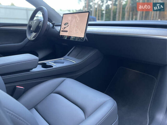 Белый Тесла Model Y, объемом двигателя 0 л и пробегом 1 тыс. км за 39000 $, фото 8 на Automoto.ua