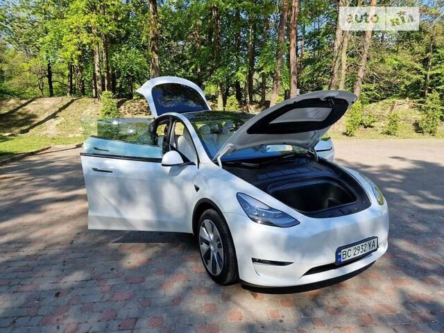 Білий Тесла Model Y, об'ємом двигуна 0 л та пробігом 3 тис. км за 46999 $, фото 50 на Automoto.ua