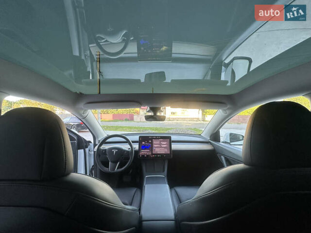 Белый Тесла Model Y, объемом двигателя 0 л и пробегом 55 тыс. км за 23900 $, фото 11 на Automoto.ua