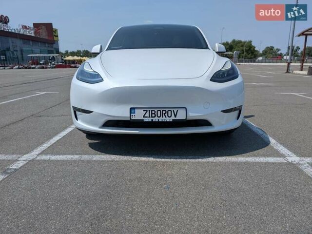 Белый Тесла Model Y, объемом двигателя 0 л и пробегом 39 тыс. км за 29500 $, фото 2 на Automoto.ua