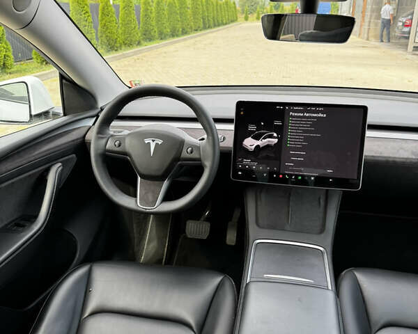 Белый Тесла Model Y, объемом двигателя 0 л и пробегом 91 тыс. км за 29600 $, фото 19 на Automoto.ua